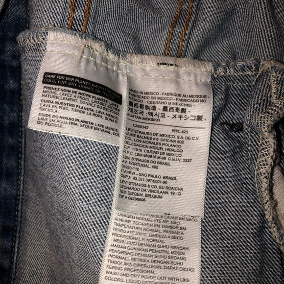 Levi's Distressed Blue Denim Jacket - Picture 4 of 5